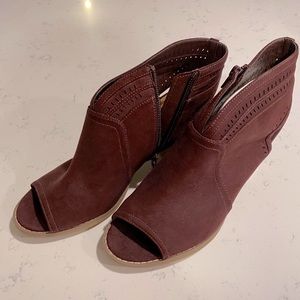 Sonoma Women’s Heeled Sandals